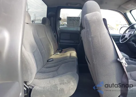 2004 Chevrolet Silverado 1500 Z71 z USA, uszkodzony, nr VIN 2GCEK19T141123870